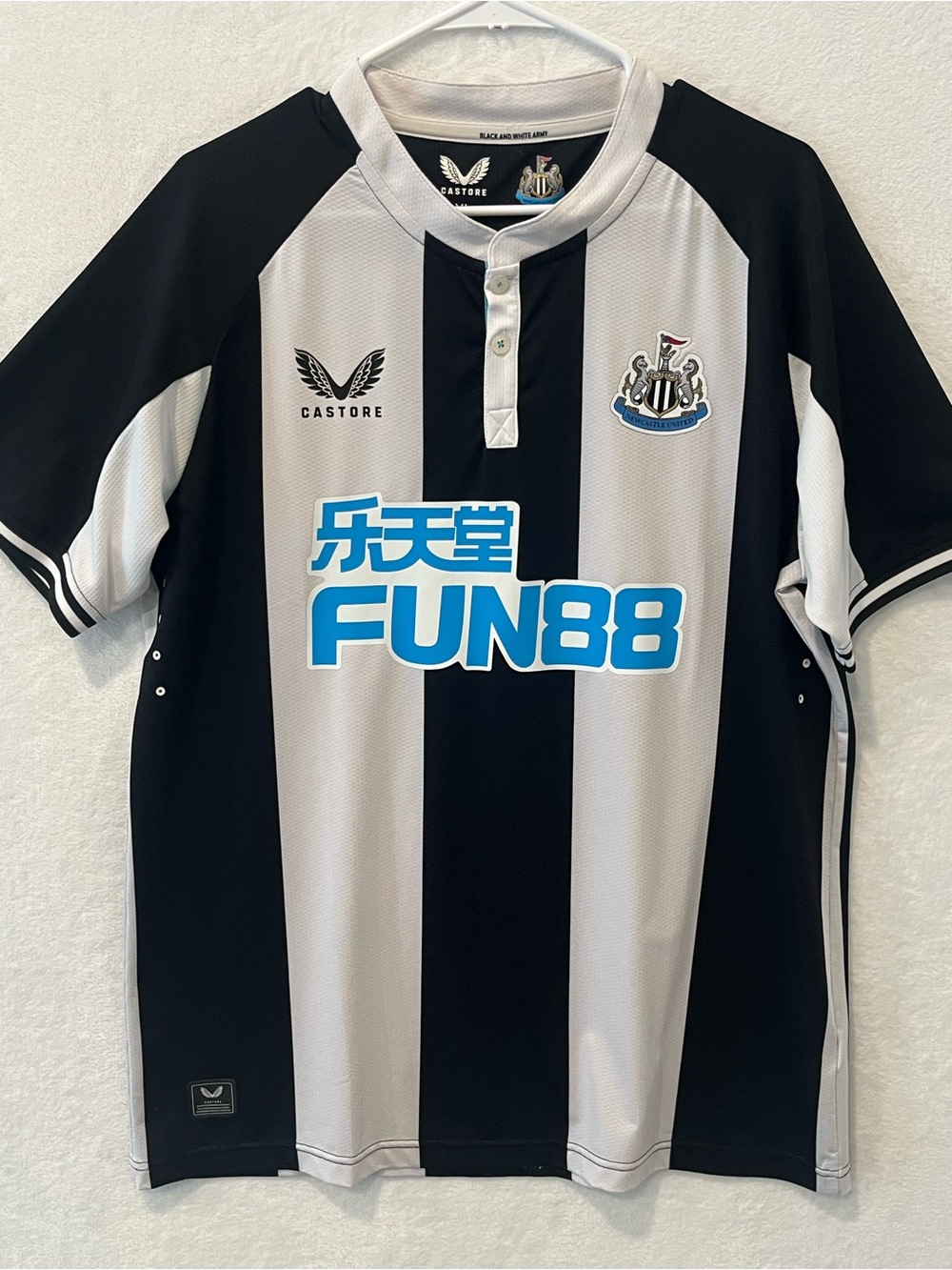 Newcastle United FC 2021/22 Season Home Castore Soccer Jersey Men’s Size XL